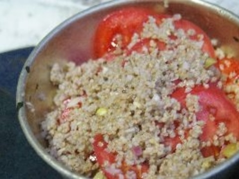 稗とトマトの和サラダ